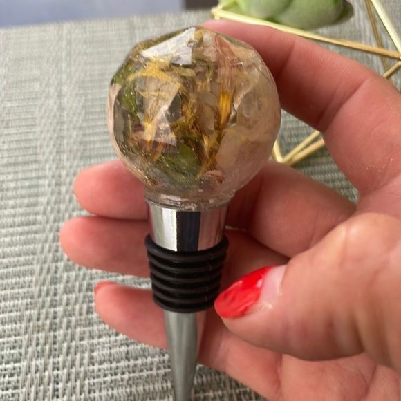 Handmade Pressed Flower Round Top Wine Stop Lavender - Picture 11 of 13